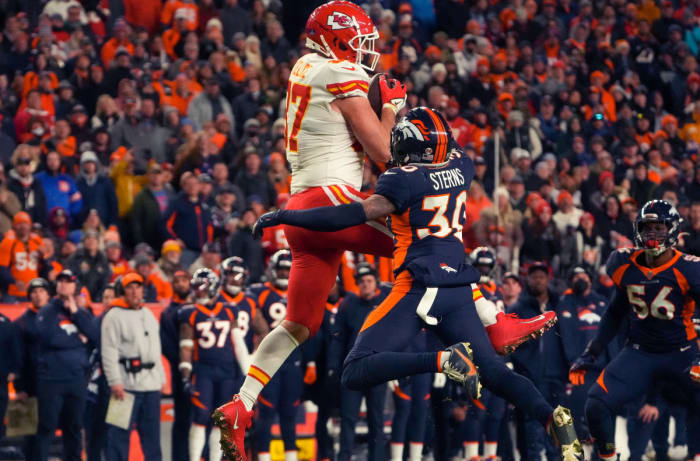Kansas City Chiefs tight end Travis Kelce (87)